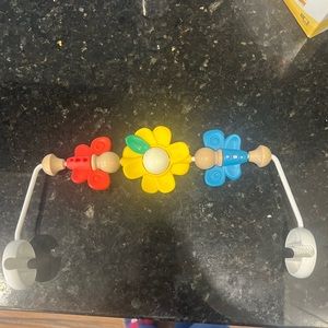 Baby bjorn toy bar